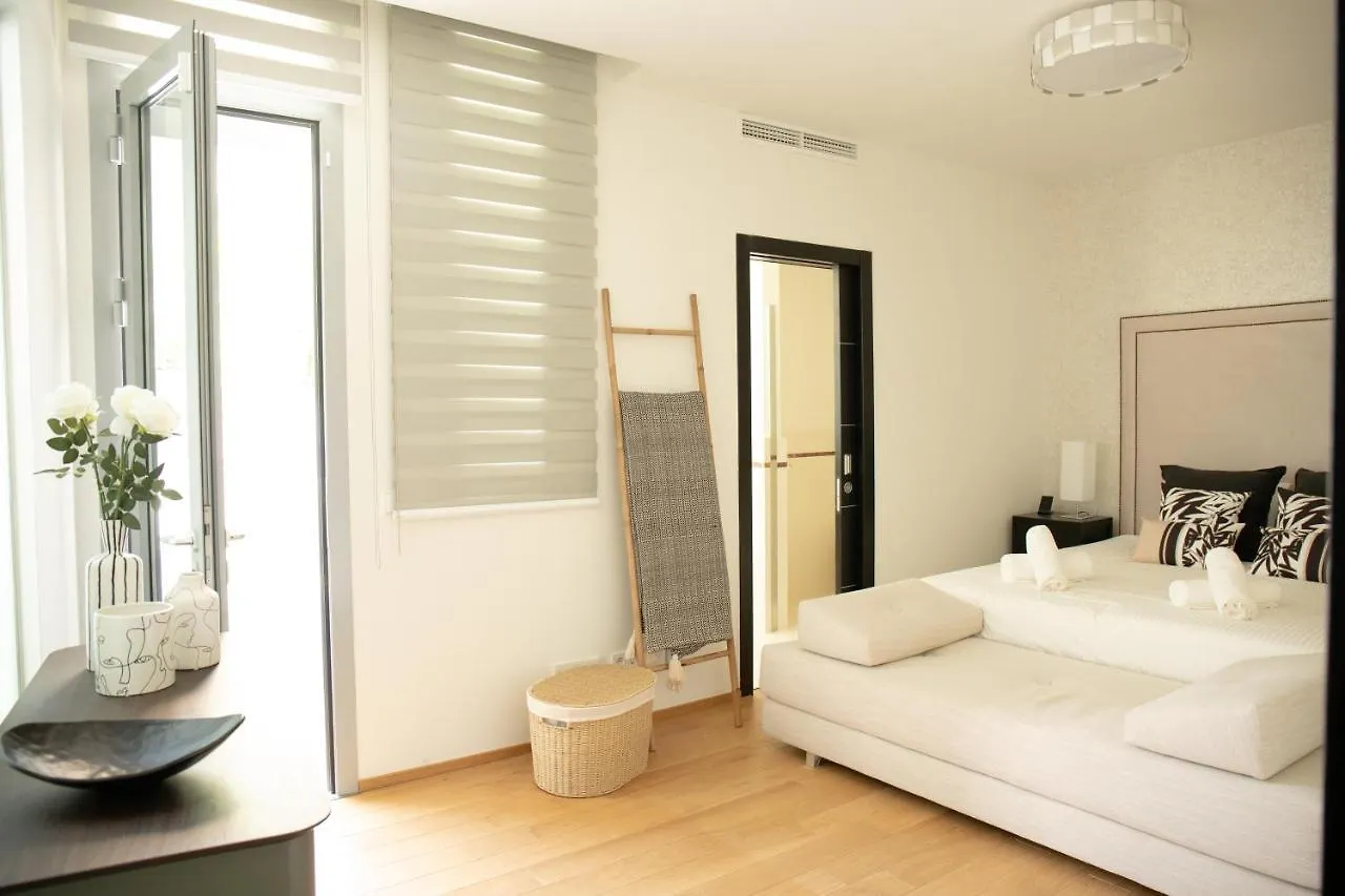 Luxurious 2 Bedroom Townhouse In Sierra Blanca Marbella 0*,  Spain
